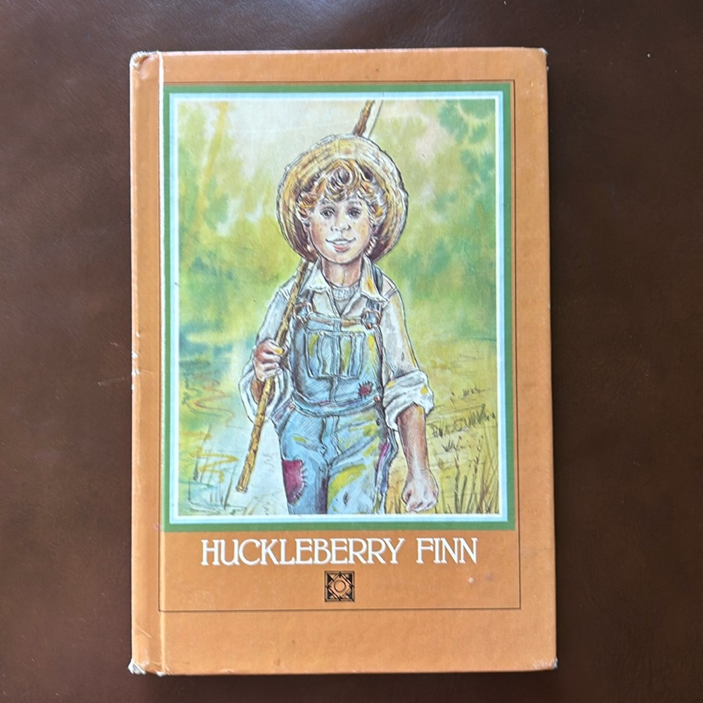🍀Huckleberry Finn Hard cover